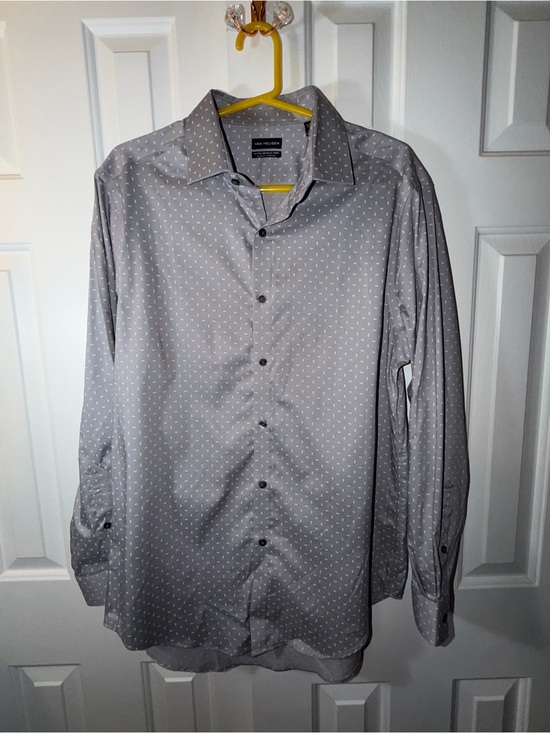 Van Heusen Other - Van Heusen Men's Gray Patterned Button-Down Shirt